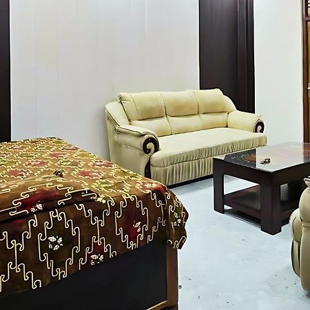 Ramayana Grand Hotel Ayodhya Bagian luar foto