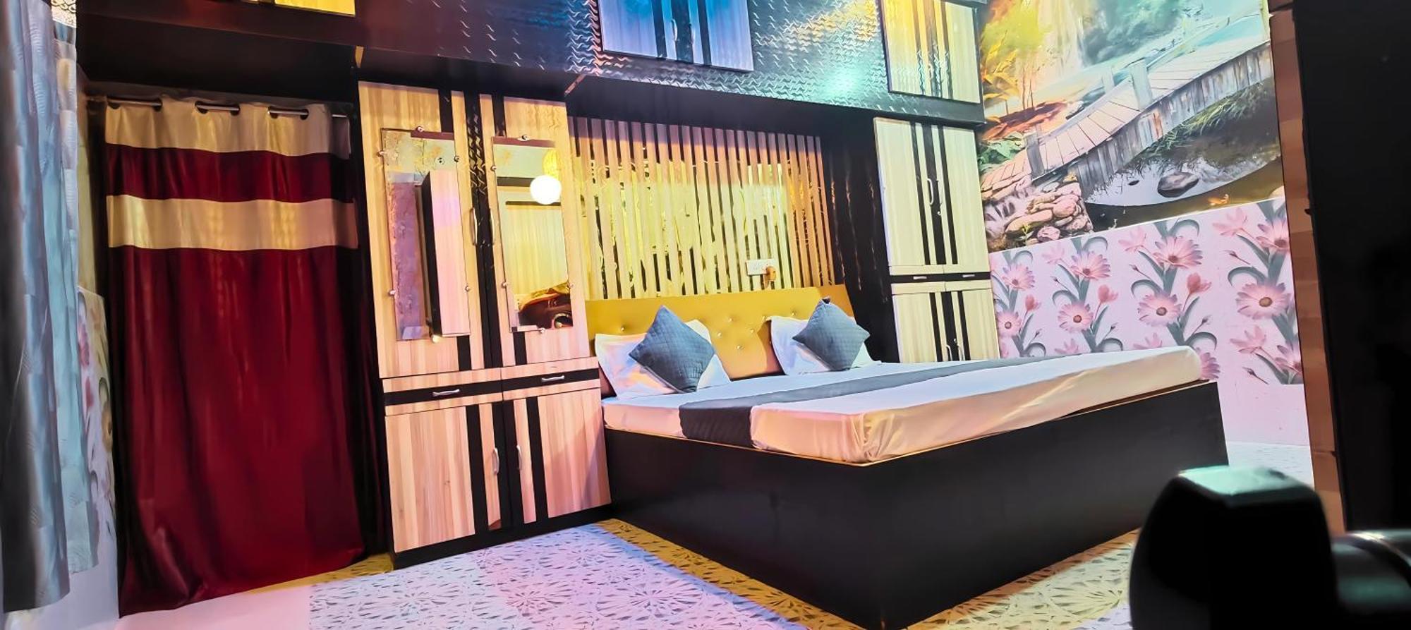 Ramayana Grand Hotel Ayodhya Bagian luar foto