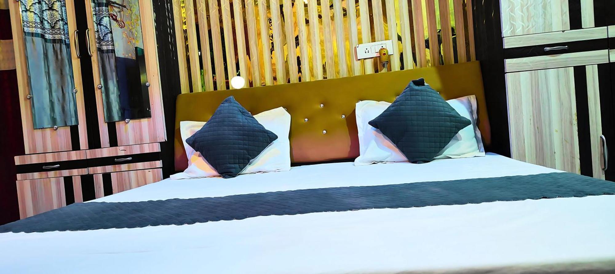 Ramayana Grand Hotel Ayodhya Bagian luar foto