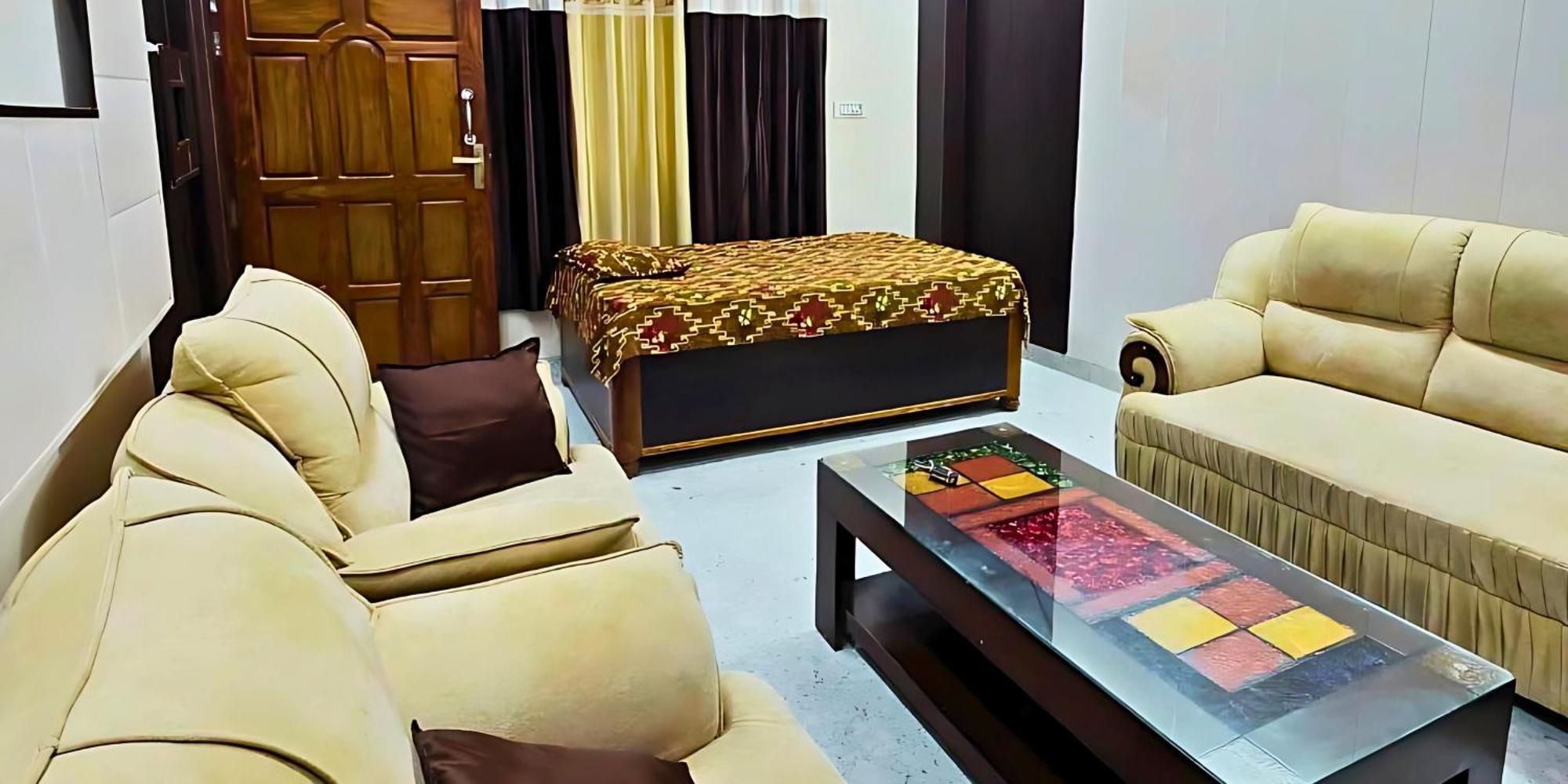 Ramayana Grand Hotel Ayodhya Bagian luar foto
